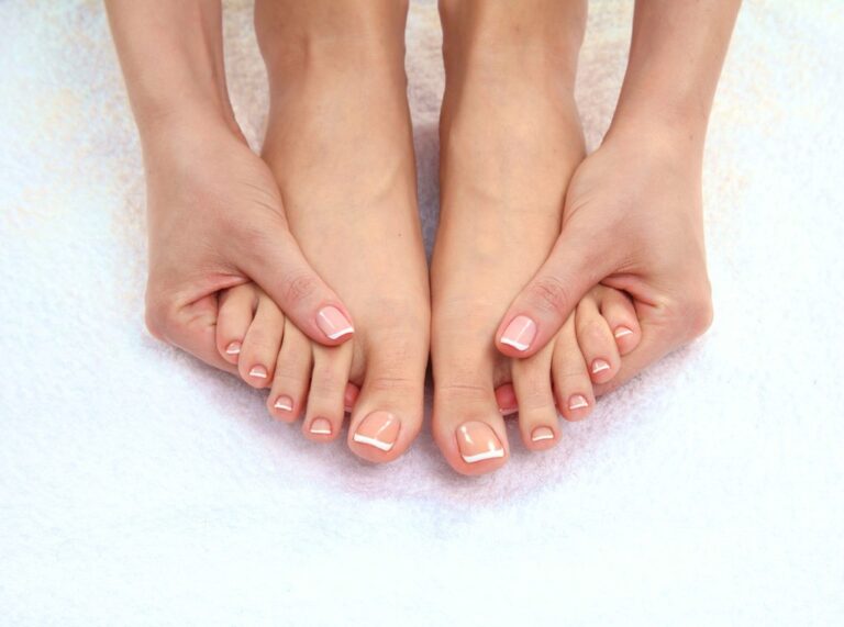 Körömgomba kezelése illóolajokkal: természetes megoldások a fertőzés ellen