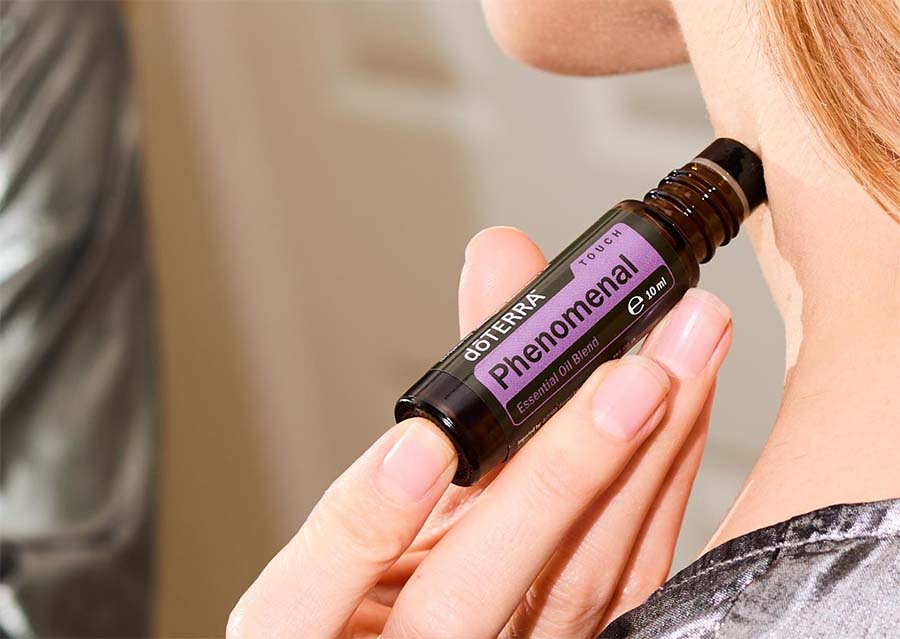 A doTERRA Phenomenal egy igazán sokoldalú illóolaj-keverék, amely támogatást nyújthat a mindennapi egyensúly megőrzésében.