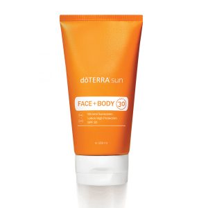 A doTERRA Sun fényvédő krém arcra és testre is ideális választás, ha természetes alapú fényvédelmet és egyben tápláló bőrápolást keresünk.