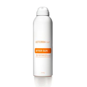 A doTERRA sun napozás utáni testápoló spray remek választás azoknak, akik természetes összetevőkkel szeretnék nyugtatni és hidratálni bőrüket napozás után.