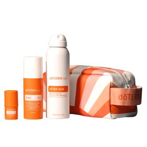 A doTERRA Sun úti csomag egy praktikus megoldás azoknak, akik nyáron sem szeretnének lemondani a minőségi bőrápolásról és a megfelelő fényvédelemről.