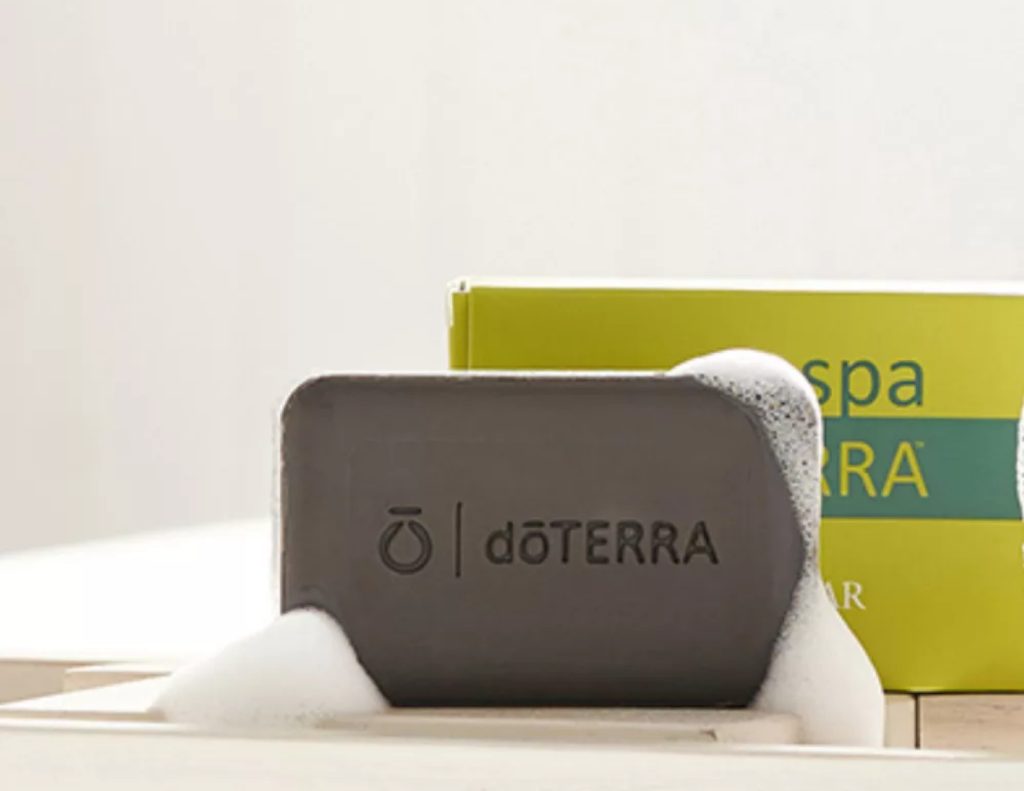 A doTERRA Balance szappan tökéletes választás, ha a tisztálkodást szeretnénk luxussal és bőrápolással kiegészíteni. Tisztít, ápol és illatélményt nyújt.