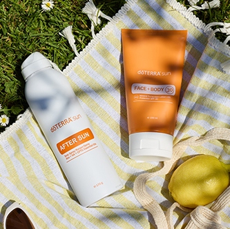 A doTERRA Sun napozás utáni testápoló spray és fényvédő krém remek páros ha ha természetes alapú fényvédelmet és egyben tápláló bőrápolást keresünk.