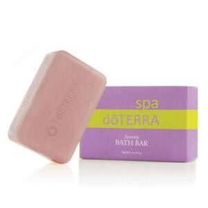 doTERRA Serenity szappan 113 g a Serenity pihentető illóolaj-keverék kellemes aromájával. Jojobaolajjal, glicerinnel és aloe verával az ápolt, puha bőrért.
